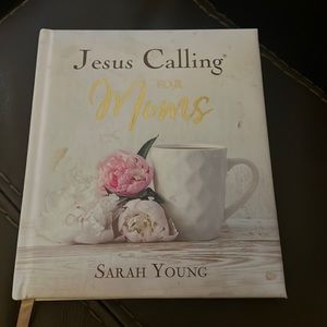 Jesus Calling for Moms by Sarah Young